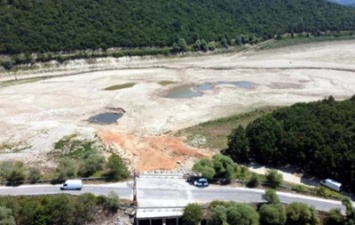 Под Стамбулом высохли водохранилища, снабжающие город водой