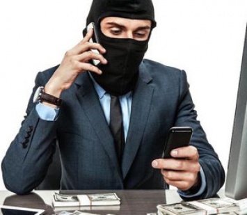 Ощадбанк сливает номера телефонов клиентов мошенникам