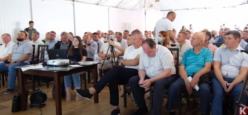 Лидер партии «За майбутнє» Игорь Палица принял участие в аграрном форуме на Херсонщине