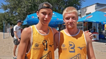 Николаевские пляжные волейболисты выиграли тур чемпионата Украины!