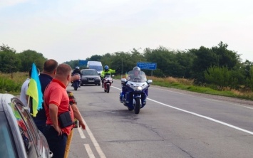 В первый день августа на Чонгаре участники мотопробега передадут флаг в Крым