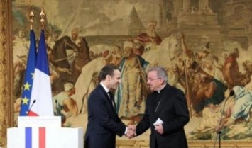 Во Франции будут судить бывшего посла Ватикана за сексуальные домогательства к мужчинам