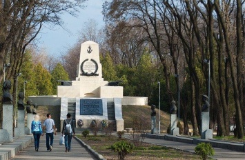 В Днепре сохранились парки-некрополи