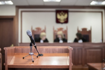 В Иркутске полицейского, судившегося с Радио Свобода, отправили в колонию