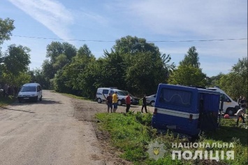 На Львовщине маршрутный автобус съехал в кювет, пострадали семь пассажиров