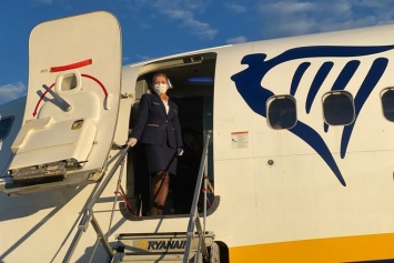 Ryanair анонсировал запуск двух рейсов из Одессы в Афины и Барселону