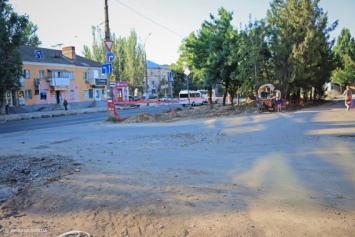Реконструкция перекрестка Карпенко-Крылова затянется еще минимум на два месяца
