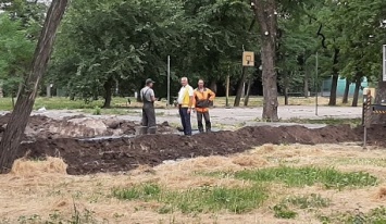 Павлоградцы плясали и играли в футбол на могилах дворян Лихачевых