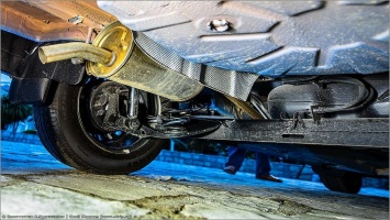 В Никополе под автомобиль Renault неизвестный подложил самодельную взрывчатку