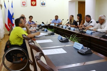 В Симферополе обсудили строительство спортивной площадки для инвалидов