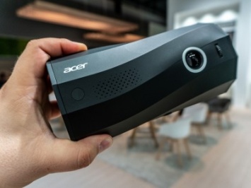 Acer привезла в Россию портативный FHD-проектор для смартфонов