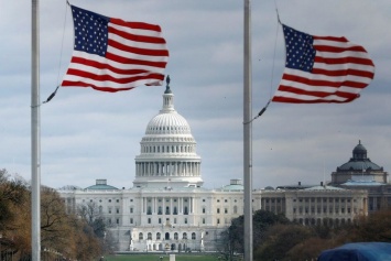Конгресс США не намерен менять дату президентских выборов