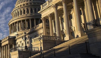 В Сенат внесли законопроект о ежегодной помощи Украине на $300 миллионов