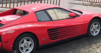 Ferrari провела без движения 17 лет: что с ней стало