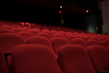 «Ассоциация владельцев кинотеатров» предлагает зафиксировать в договорах цифровое окно в 3 месяца