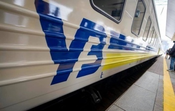 Поезда Укрзализныци не будут останавливаться в Луцке и Тернополе