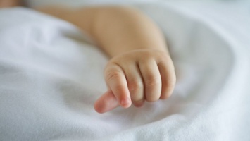 В Днепре спасают преждевременно рожденных двойняшек: нужна помощь