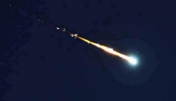 Над Сибирью заметили яркий метеорит. ВИДЕО