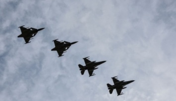 Авиапатруль НАТО семь раз за неделю сопровождал военные самолеты РФ над Балтикой