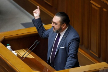НАПК направило в суд админпротоколы в отношении нардепа от "Слуги народа" и мэра Ужгорода