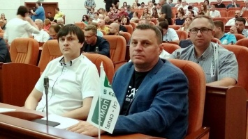 Выборы Днепра: обещания Юрия Акуленко вылились в разруху на улицах и во дворах