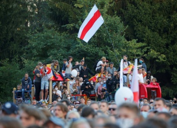 Выборы в Беларуси: власти Минска проведут праздник в месте собрания участников протестов