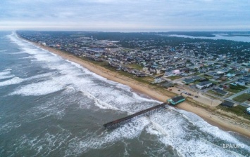 На побережье США обрушился ураган Исайяс