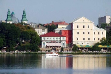 Мэр Тернополя предположил, что город включили в "красную зону" из-за массового тестирования