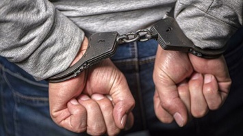 В Днепре задержали водителя-наркомана с краденными вещами