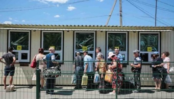 Жители оккупированной Луганщины недовольны "законом о госбанке ЛНР" - источник