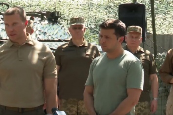 Открытие памятника и награждение: Зеленский прибыл на Донбасс