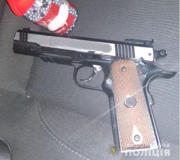 На Волыни полиция изъяла оружие у жителей Ровенской и Николаевской областей (ФОТО)