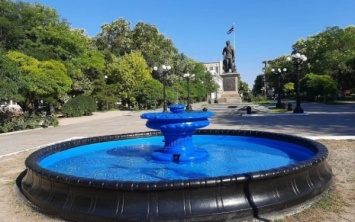 В Потемкинском сквере Херсона восстановили и запустили фонтан