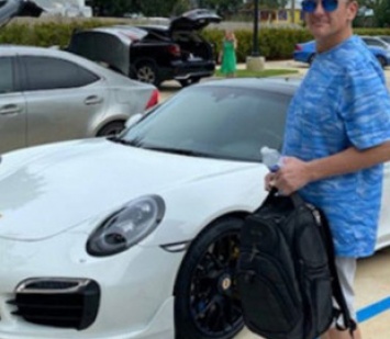 Мужчина напечатал на домашнем принтере чек на 140 тысяч долларов и купил Porsche 911