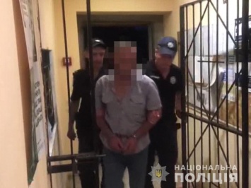 В Одесской области задержали мужчину, который бросил гранату в знакомых и сбежал (фото)