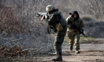 На Донбассе боевики применили гранатометы, потерь среди украинских военных нет
