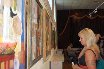 Одесский художник показал, чем богат