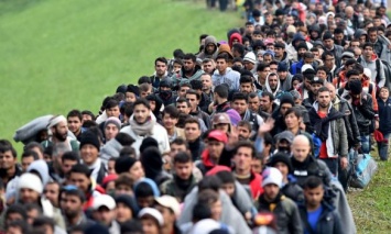 Британия задействует армию для сдерживания потока мигрантов, прибывших через Ла-Манш