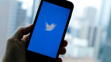 Twitter будет маркировать аккаунты чиновников и государственных СМИ