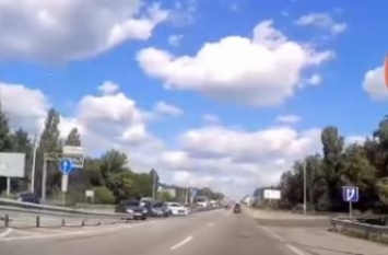 Под Киевом произошло серьезное ДТП - видео с места аварии