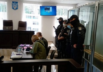 Няню нелегального детского сада, которую подозревают в убийстве ребенка, оставили в Запорожском СИЗО