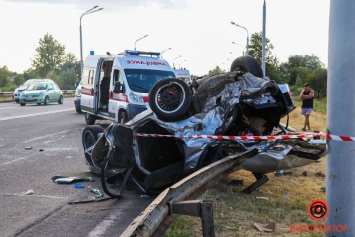 Страшная авария на Полтавском шоссе: молодой паре нужна помощь