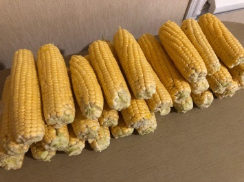 На базарах Днепра за кочан кукурузы просят от 10 гривен