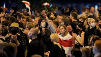 В Беларуси начались массовые забастовки (список, фото)
