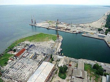 Скадовский порт принял первое за три года судно под зерновые