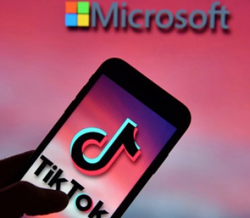 Сотрудники Microsoft выступили против сделки с TikTok