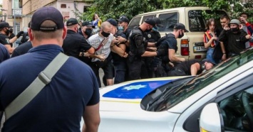 Киевский суд впаял экс-политузнику Кремля Кольченко админку за политический протест