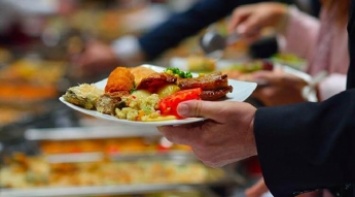 Турецкие отели начинают вводить штрафы за увлечение бесплатной едой по системе "все включено"