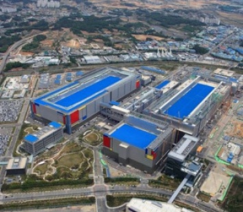 Samsung начнет строить следующую фабрику по производству микросхем раньше, чем планировалось