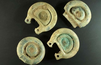 В Шотландии обнаружен уникальный клад артефактов бронзового века